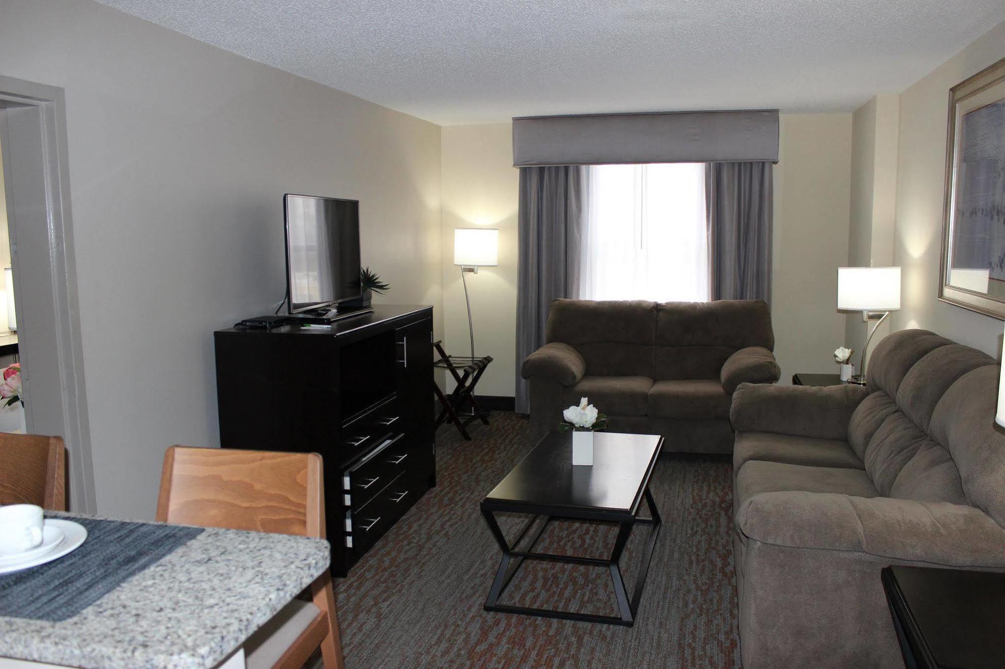 Holiday Inn Hotel Atlanta-Northlake, A Full Service Hotel Такер Екстер'єр фото